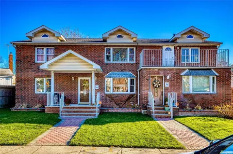 80-35 242nd St, Bellerose, NY 11426