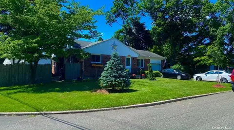 1274 Pulaski Rd, East Northport, NY 11731