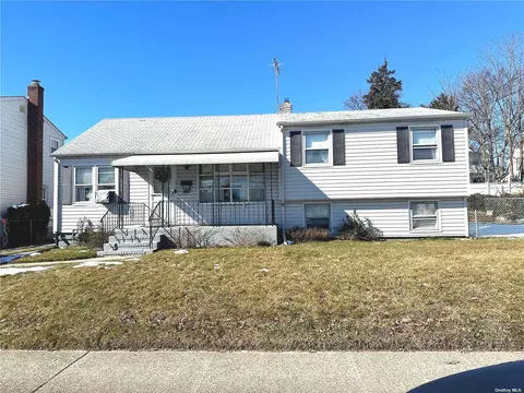 76 Butler Blvd, Elmont, NY 11003