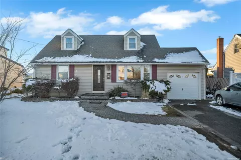 1905 Prospect Ave, East Meadow, NY 11554