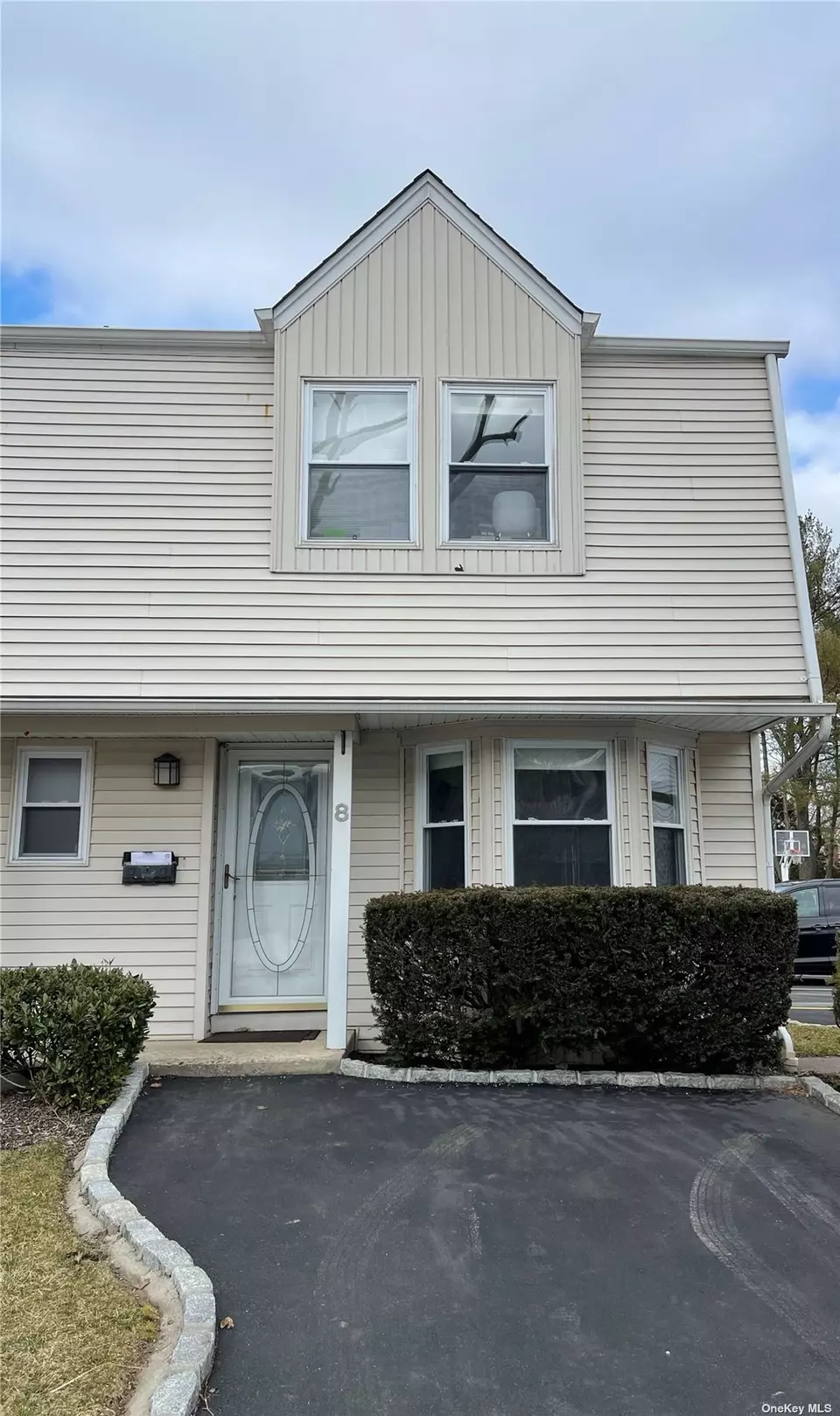 8 Manors Dr , Jericho, NY 11753 Movoto