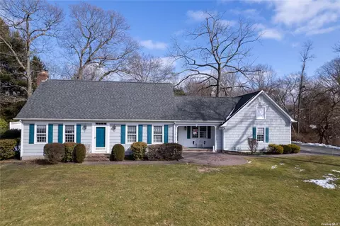 7 Levon Ln, Miller Place, NY 11764
