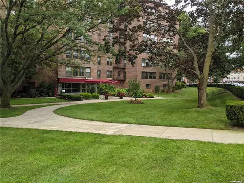1875 Corporal Kennedy St #4J, Bayside, NY 11360