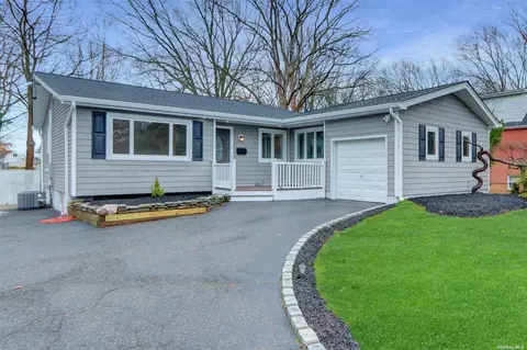 1151 Cassel Ave, Bay Shore, NY 11706