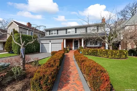870 Dickens St, Woodmere, NY 11598