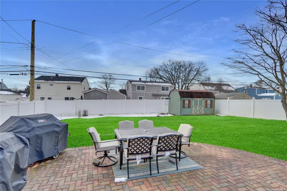 156 Orchid Rd, Levittown, NY 11756 24 Photos Movoto