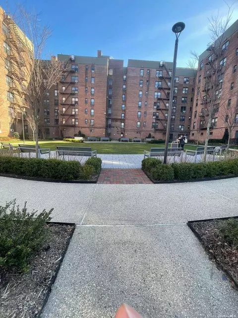 149-05 79 Ave #725, Flushing, NY 11367