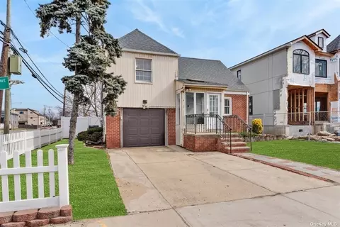 550 Arlington Rd, Cedarhurst, NY 11516