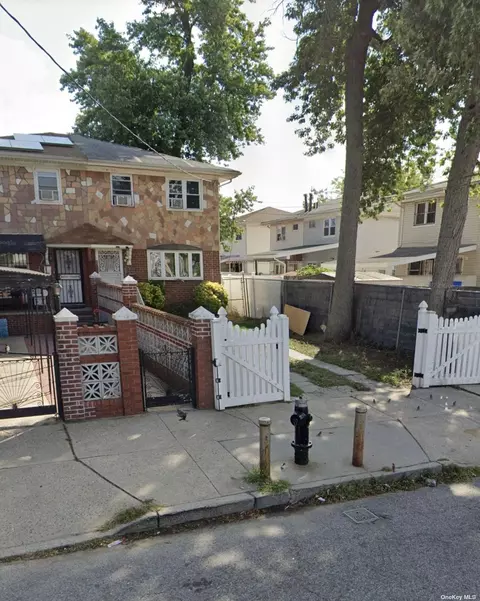 124-59 135th Pl, South Ozone Park, NY 11420