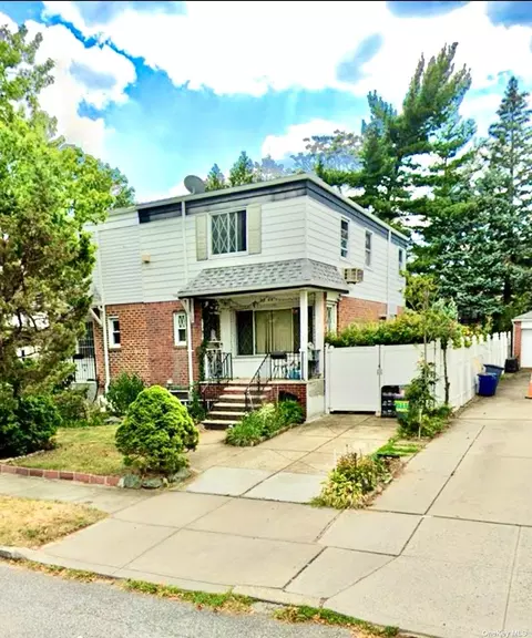 58-44 229th St, Bayside, NY 11364