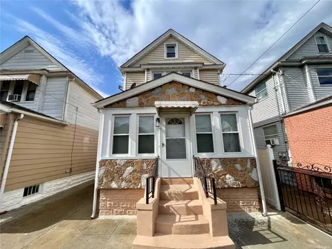 133-10 132nd St, South Ozone Park, NY 11420