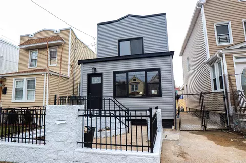 120-17 135th St, South Ozone Park, NY 11420