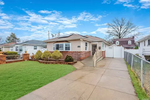 196 Westbury Blvd, Hempstead, NY 11550