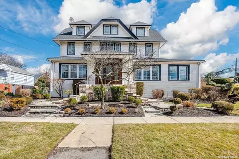 512 Albemarle Rd, Cedarhurst, NY 11516