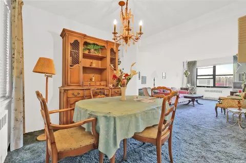 26-20 141 St #E2, Flushing, NY 11354