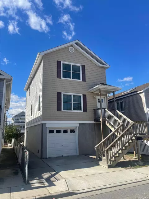 87 California St, Long Beach, NY 11561