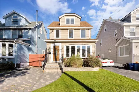 50-39 202nd St, Bayside, NY 11364