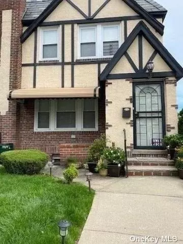 201-02 115th Ave, Saint Albans, NY 11412