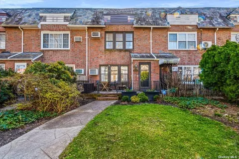 68-42 Harrow St, Forest Hills, NY 11375
