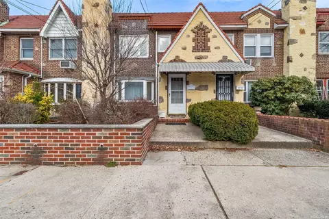 47-11 189th St, Flushing, NY 11358