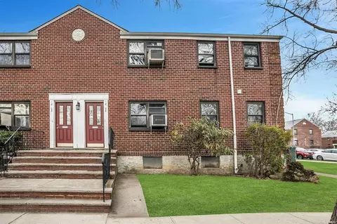 18-06 169th St #3-166, Whitestone, NY 11357