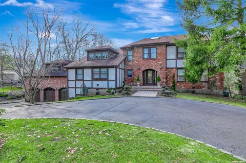 20 Stony Hill Path, Smithtown, NY 11787