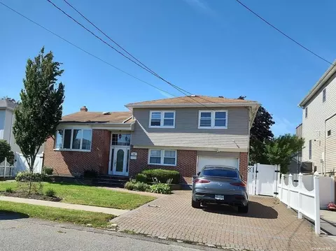 3432 Bay Front Dr, Baldwin, NY 11510