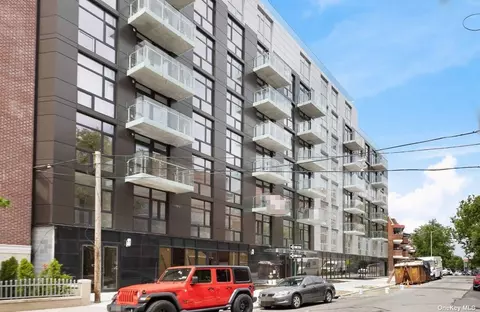 65-18 Austin St #6F, Rego Park, NY 11374