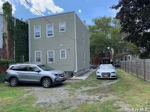 297 E 40th St, Brooklyn, NY 11203