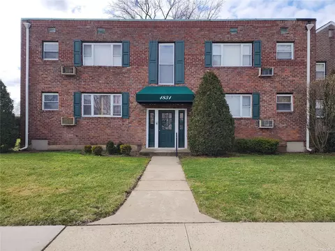 1831 Oliver Ave #3, Valley Stream, NY 11580