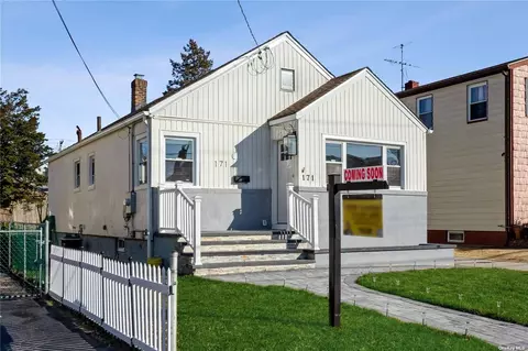 171 Hoffman Ave, Elmont, NY 11003