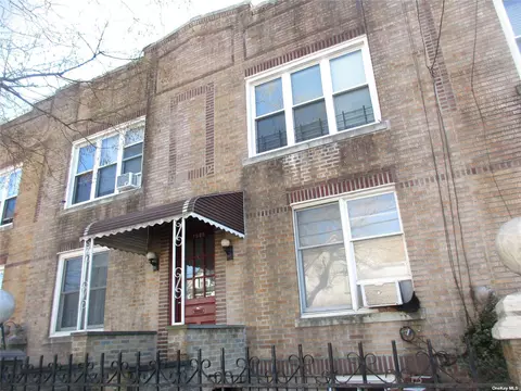 75-28 66th Dr, Middle Village, NY 11379