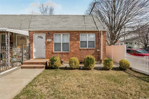45-45 Oceania St, Flushing, NY 11361