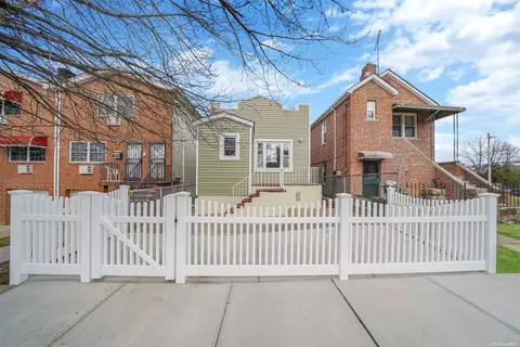 1085 Arnow Ave, Bronx, NY 10469