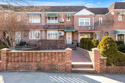 62-18 80th St, Middle Village, NY 11379