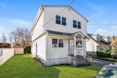 1335 O St, Elmont, NY 11003