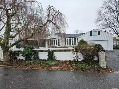 150 Minrol St, Port Jefferson Station, NY 11776