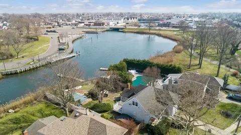 2719 Fox Rd, Baldwin, NY 11510