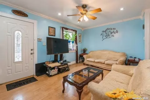 32-26 53rd Pl, Woodside, NY 11377