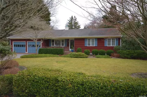 145 Belleview Ave, Center Moriches, NY 11934