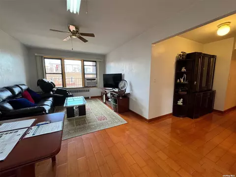 143-36 Barclay Ave #6A, Flushing, NY 11355