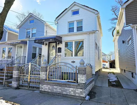 131-14 135th Pl, South Ozone Park, NY 11420