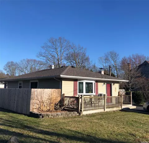 49 Abbott Ave, Mastic, NY 11950