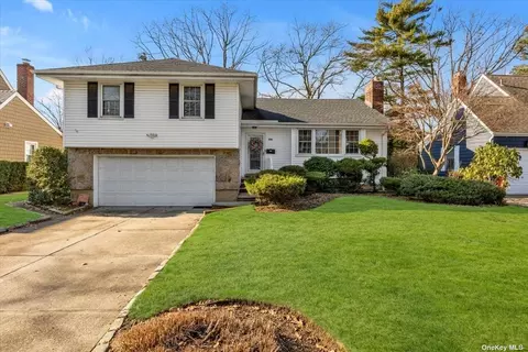 194 Kildare Rd, Garden City, NY 11530