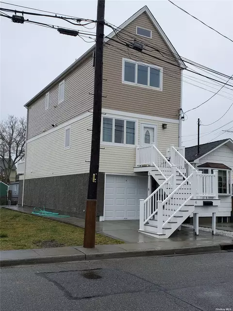 4 Lincoln St, Baldwin, NY 11510