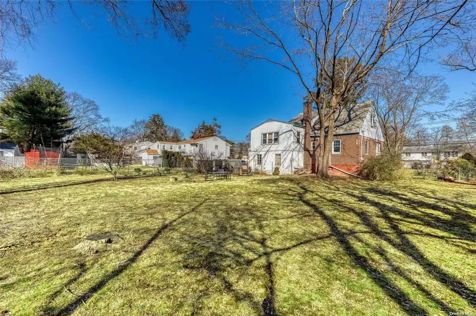 170 Calebs Path, Brentwood, NY 11717 18 Photos Movoto