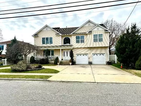 1378 Little Neck Ave, Bellmore, NY 11710