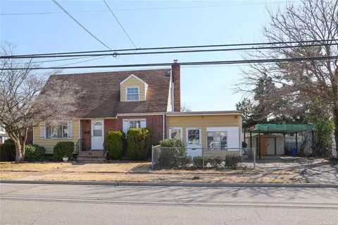 155 Green St, Valley Stream, NY 11580