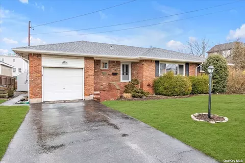 11 Mitchell Ave, Babylon, NY 11702