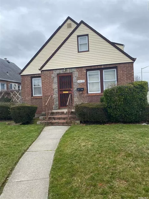 119-02 228th St, Cambria Heights, NY 11411